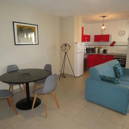 Apartment Sete: Superbe T2 52m² Avec Parking, Clim, Wifi - Fr-1-472-169 Sete