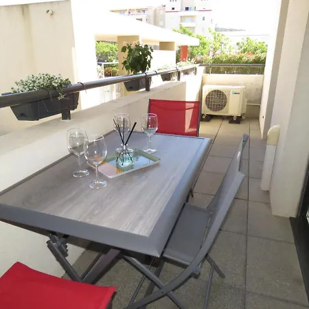 Sete: Superbe T2 52m² Avec Parking, Clim, Wifi - Fr-1-472-169 Apartment *