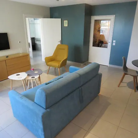 Sete: Superbe T2 52m² Avec Parking, Clim, Wifi - Fr-1-472-169 Sete